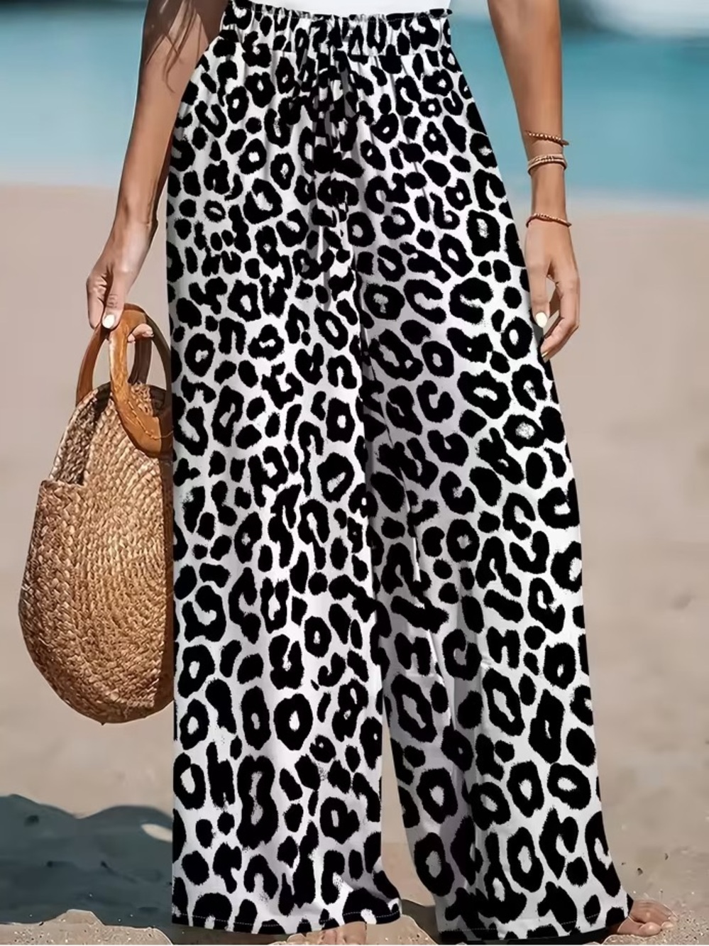 Bold Gray Leopard Wide Leg Pants, Animal Print Palazzos w Drawstring SZ M